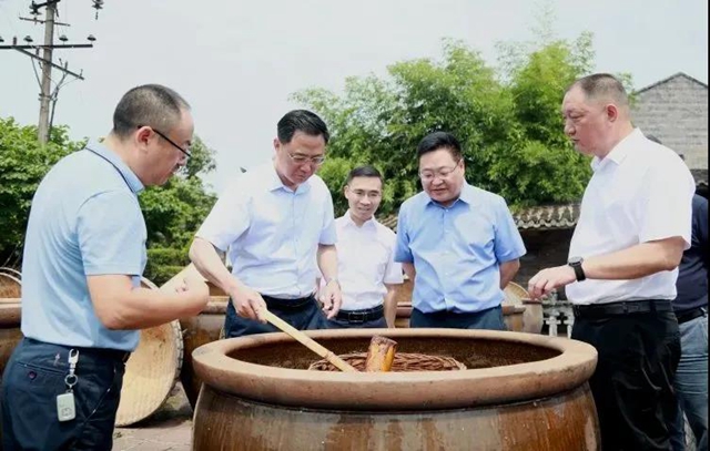 余先河督導(dǎo)檢查食品生產(chǎn)企業(yè)安全工作(圖2)