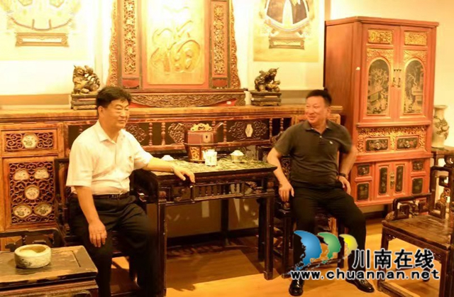 四川省鞏固脫貧攻堅成果、助推鄉(xiāng)村振興經(jīng)驗交流會與會代表參觀考察瀘州“楠域奇緣博藏館”(圖7)