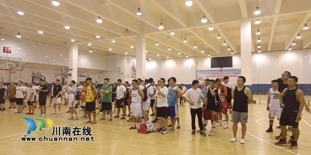瀘州籃球又迎火熱季！群雄闖關(guān)爭奪“?！眲賹④?圖17)
