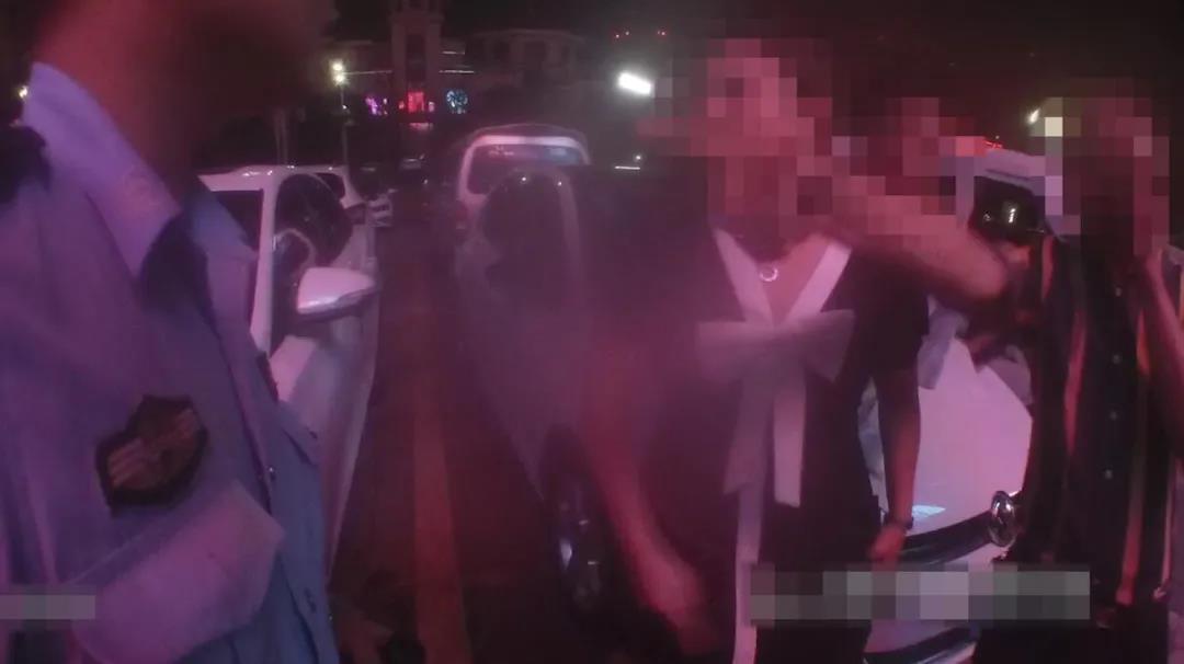 “襲警罪”不是說說而已！瀘州兩人以身試法已被刑拘！(圖3)