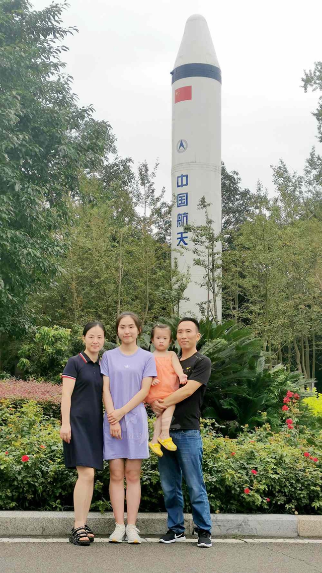 全國僅35名！瀘縣二中張詩語成為瀘州首位女空軍飛行學(xué)員(圖5)