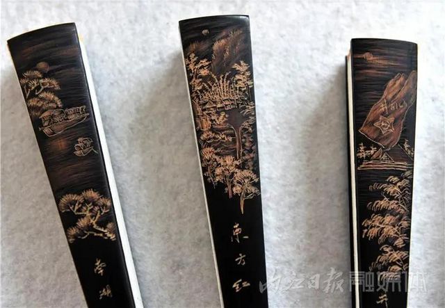 厲害！內(nèi)江老人十把“扇骨雕”濃縮“百年滄?！薄?圖7)