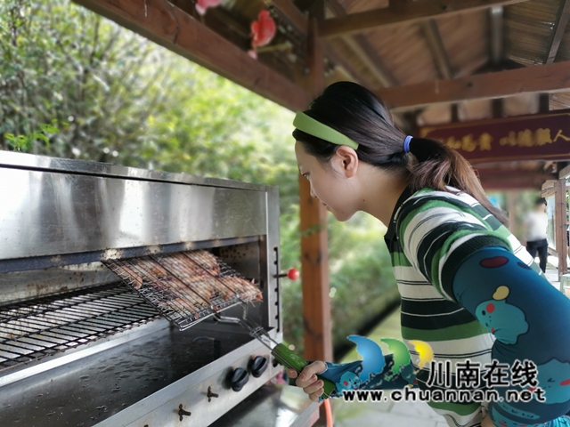 瀘縣方洞鎮(zhèn)：大頭蝦初長成，放釣上市生意好(圖8)