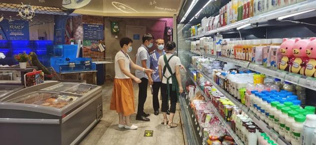 圍觀|瀘州一消費者買到“過期奶”還被拘留5天？