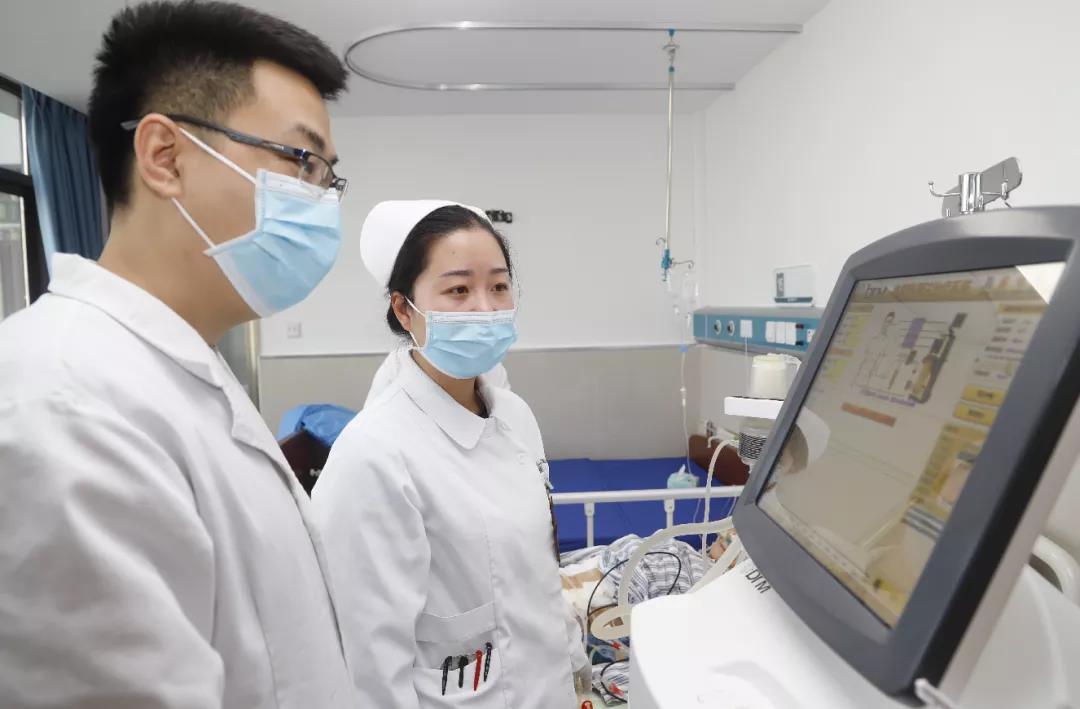 【關(guān)注】43℃高溫下，被燙死了……(圖9)