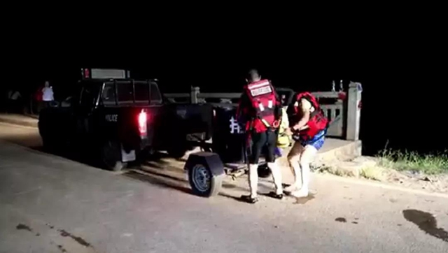 驚險！宜賓長寧一橋下發(fā)現(xiàn)4枚軍用炮彈，其中一枚還有引信……(圖3)
