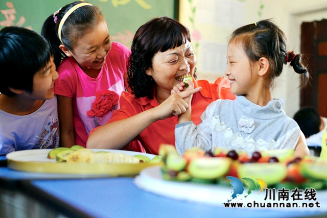敘永摩尼鎮(zhèn)新苗實驗學(xué)校校長李修會：忠誠執(zhí)著守初心，無私奉獻擔(dān)使命