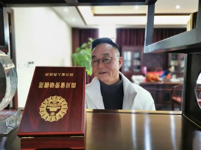 內(nèi)江梓橦宮：從僅剩一位看門(mén)大爺?shù)綊炫菩氯寰x層！(圖3)