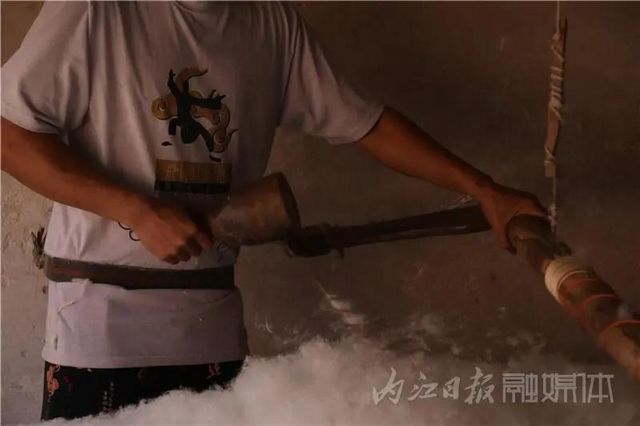 在“白雪中彈奏”！內(nèi)江有一位“音樂魔法師”(圖5)