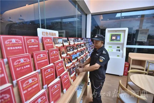 快來“打卡”！內江城區(qū)有個“24小時智慧書屋”，藏書1500余冊(圖6)