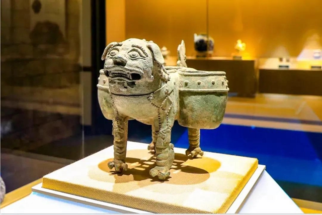 “中紀(jì)委”人員瀘州倒賣15999/瓶“特供酒”，獲利90余萬(wàn)，被警方抓獲