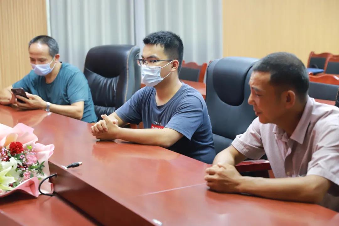 被拐23年！宜賓這對雙胞胎終于團聚了！回家之后……(圖9)