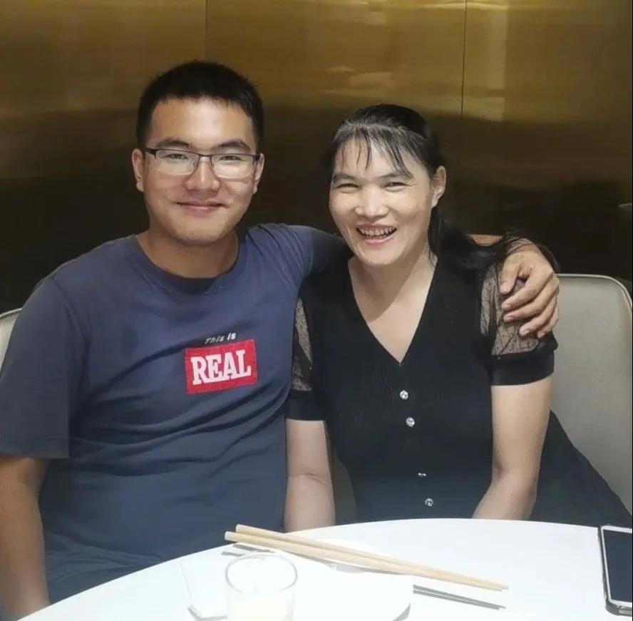 被拐23年！宜賓這對雙胞胎終于團聚了！回家之后……(圖12)
