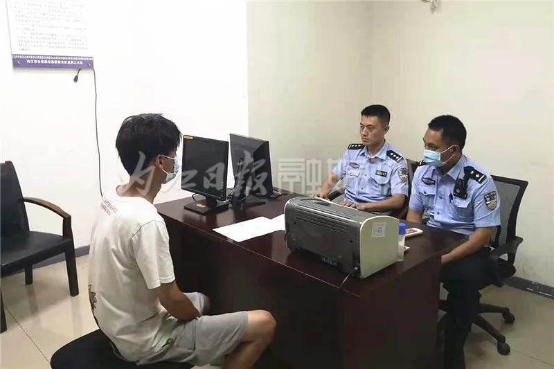 就是它們，常在東興城區(qū)聚集！內江交警截獲3輛“變異”凱迪拉克(圖2)