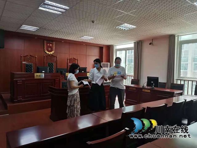 民盟瀘州市龍馬潭區(qū)基層委盟員許敏：防疫不松懈，服務(wù)不停步(圖1)