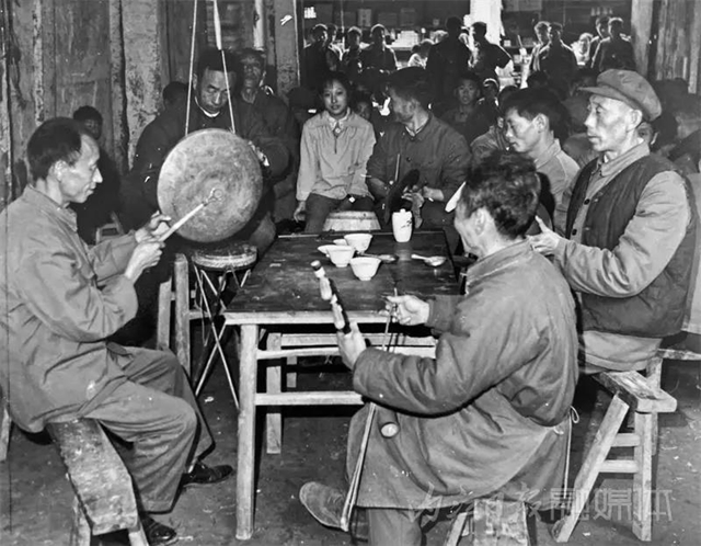 驚呆了！這位內(nèi)江人的鏡頭中，曾留下國(guó)內(nèi)眾多名人的身影(圖19)