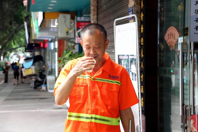 “雞哈豆花哥” ，你做的事現(xiàn)在傳遍了瀘州 ！(圖6)