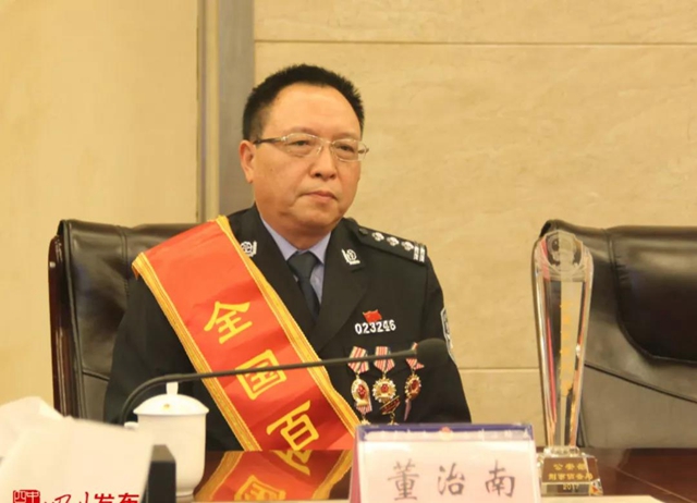 瀘州“掃黑風(fēng)暴”：一直打擊黑惡勢(shì)力的58歲警察(圖2)
