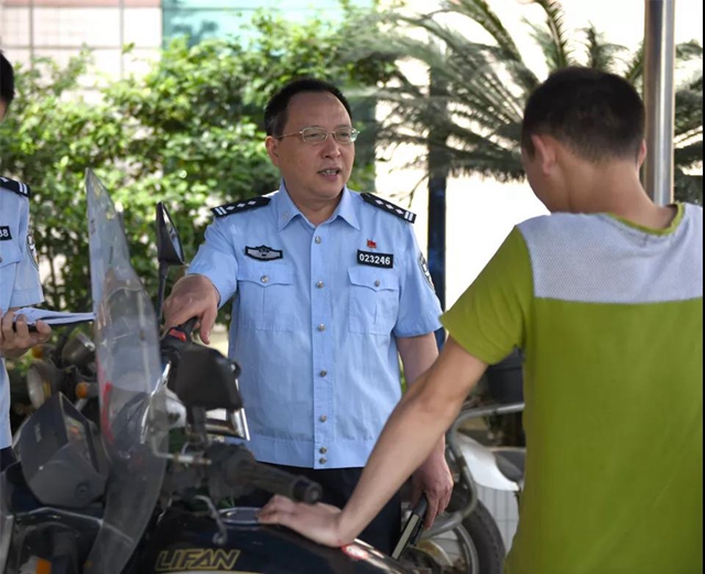 瀘州“掃黑風(fēng)暴”：一直打擊黑惡勢(shì)力的58歲警察(圖3)