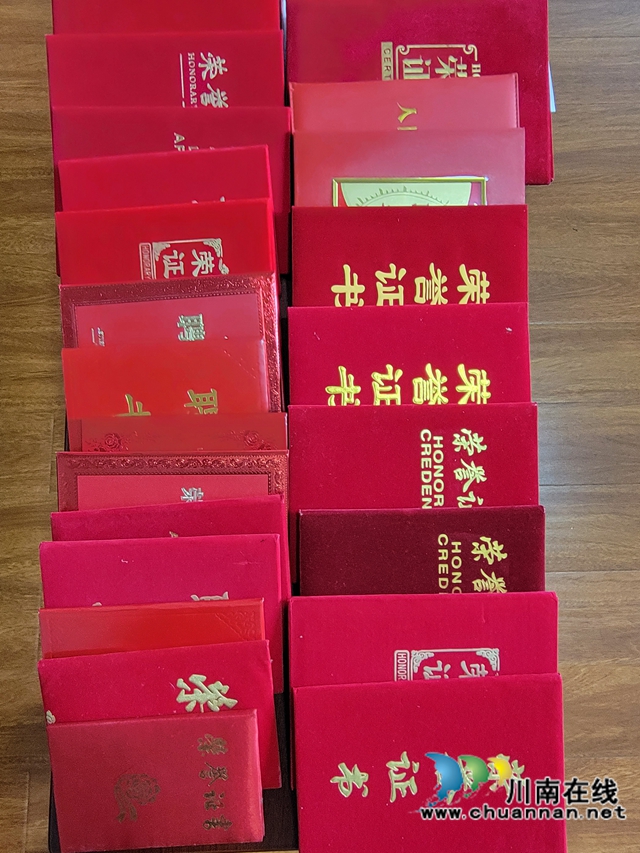  古藺縣大寨苗族鄉(xiāng)鄉(xiāng)賢張楨棋：行走在烏蒙山區(qū)的法律工作者(圖9)