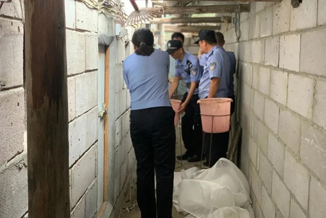 涉案達(dá)160萬(wàn)元！宜賓警方抓了21個(gè)“蛇販子”！(圖2)