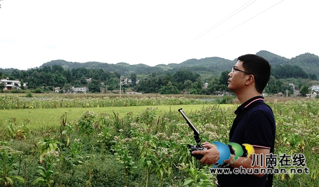 藏糧于地，藏糧于技！國家統(tǒng)計局古藺調(diào)查隊“統(tǒng)計開放日”開展實割實測活動(圖11)