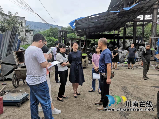瀘州市商務局到敘永縣督導環(huán)保、安全工作(圖2)
