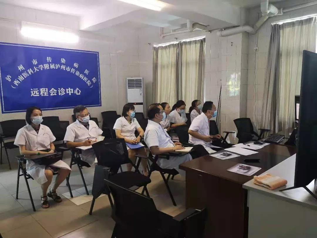 力保感染者“清零” 瀘州市人民醫(yī)院沖鋒在前(圖4)