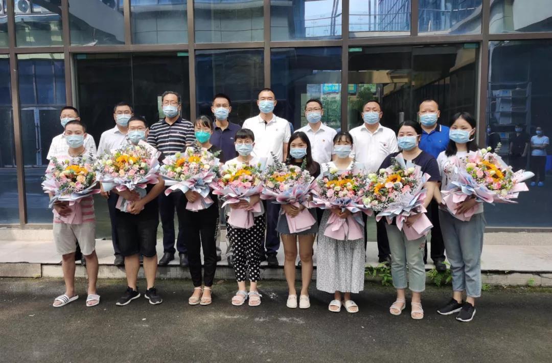 力保感染者“清零” 瀘州市人民醫(yī)院沖鋒在前(圖8)