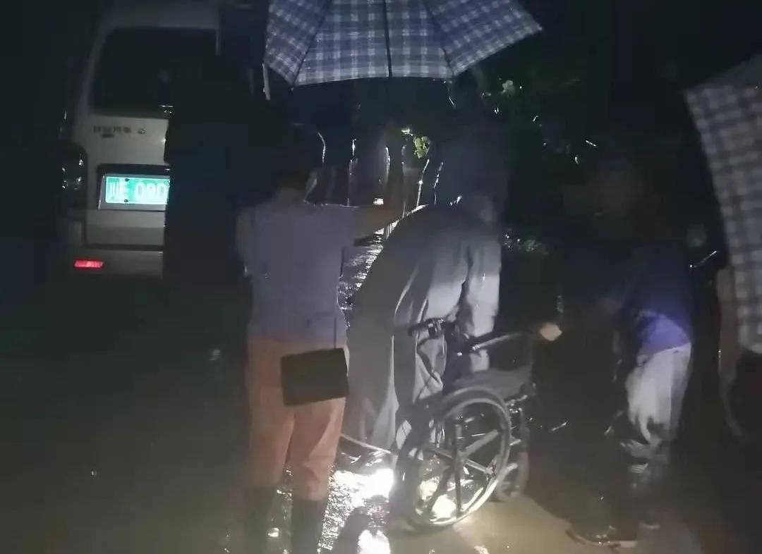 瀘縣“9·16”地震 ┃ 吹響抗震救災(zāi)集結(jié)號 自然資源人在行動(圖1)
