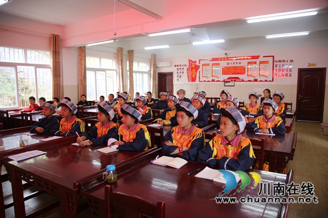 古藺：民族團(tuán)結(jié)籽抱籽，法治護(hù)苗心連心(圖3)