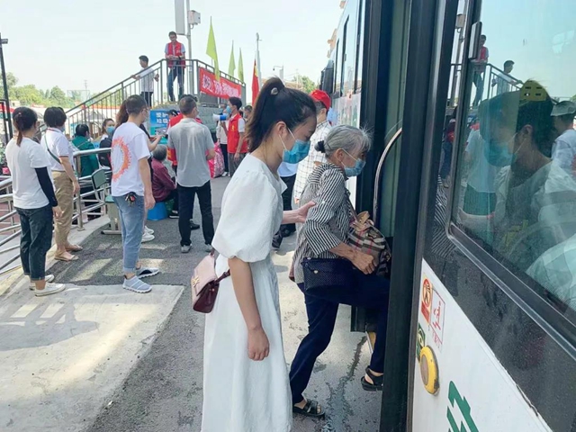 守望相助 共克時艱 | 中實集團全力轉(zhuǎn)移受災瀘縣人民(圖8)