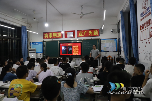 震后第7天  瀘縣首批94所學(xué)校88725名學(xué)生返校復(fù)課(圖4)