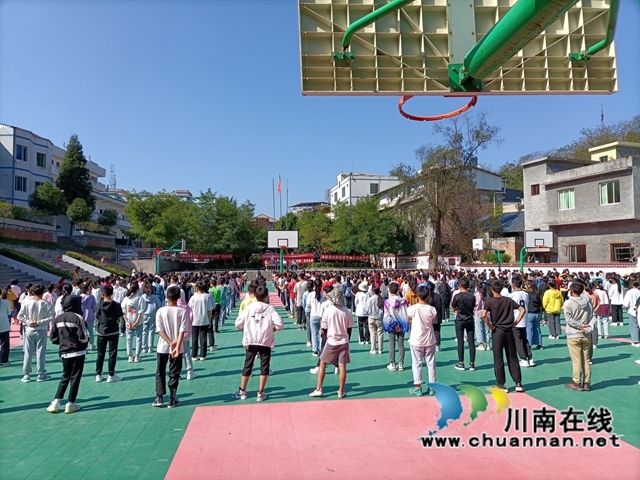 古藺縣馬嘶苗族鄉(xiāng)：法治宣傳進(jìn)校園，護(hù)航雛鷹助成長(圖4)
