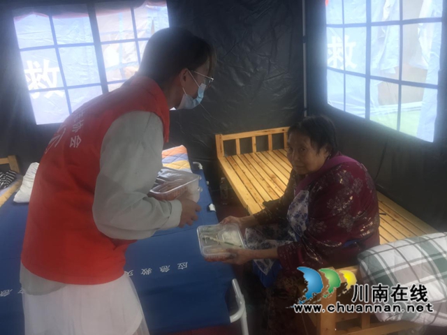 抗震救災(zāi)｜一級響應(yīng)下的瀘州，共克時艱，我們在一起！(圖5)