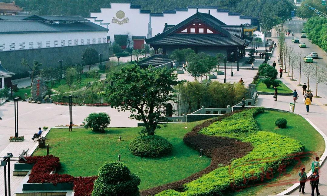 王毅：酒旅融合 瀘州打造十大文旅消費(fèi)行動(dòng)、100個(gè)網(wǎng)紅消費(fèi)點(diǎn)(圖4)