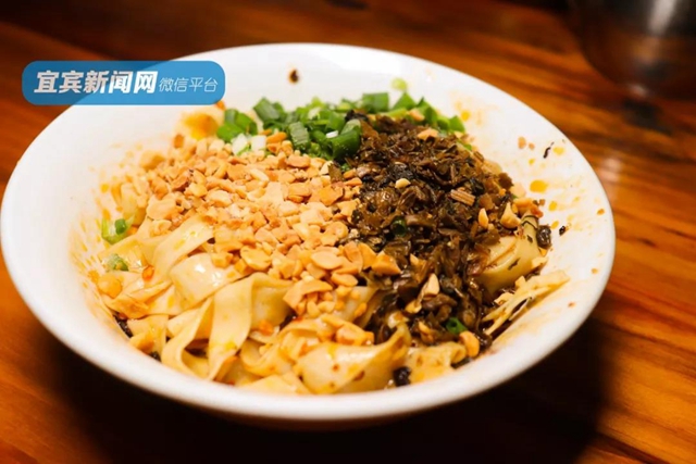 絕了！宜賓這幾條美食街，沒(méi)去過(guò)都不算真正的吃貨!(圖3)