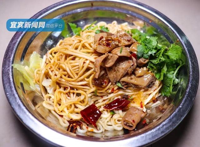 絕了！宜賓這幾條美食街，沒(méi)去過(guò)都不算真正的吃貨!(圖6)