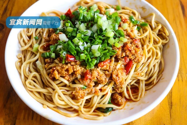 絕了！宜賓這幾條美食街，沒(méi)去過(guò)都不算真正的吃貨!(圖5)