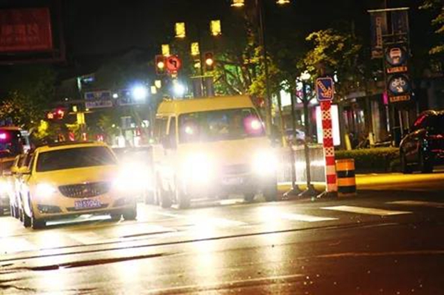 【公告】瀘州：新增機(jī)動(dòng)車(chē)不按規(guī)定使用遠(yuǎn)光燈自動(dòng)記錄交通技術(shù)監(jiān)控設(shè)備(圖2)