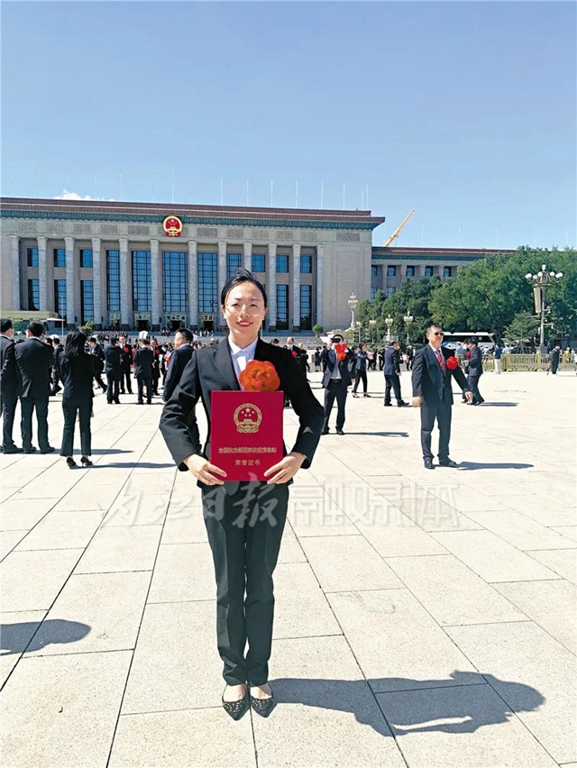 高原遇游客心臟驟停，內(nèi)江抗疫女英雄百米沖刺施救(圖5)