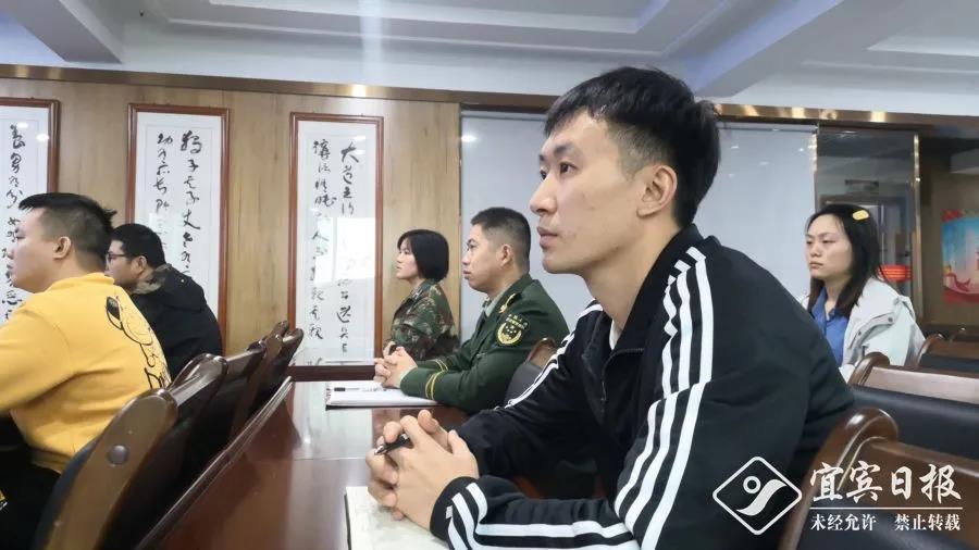 淚目！宜賓88歲長津湖戰(zhàn)役老兵講述真實(shí)戰(zhàn)場：195名指戰(zhàn)員只剩下2人！(圖6)