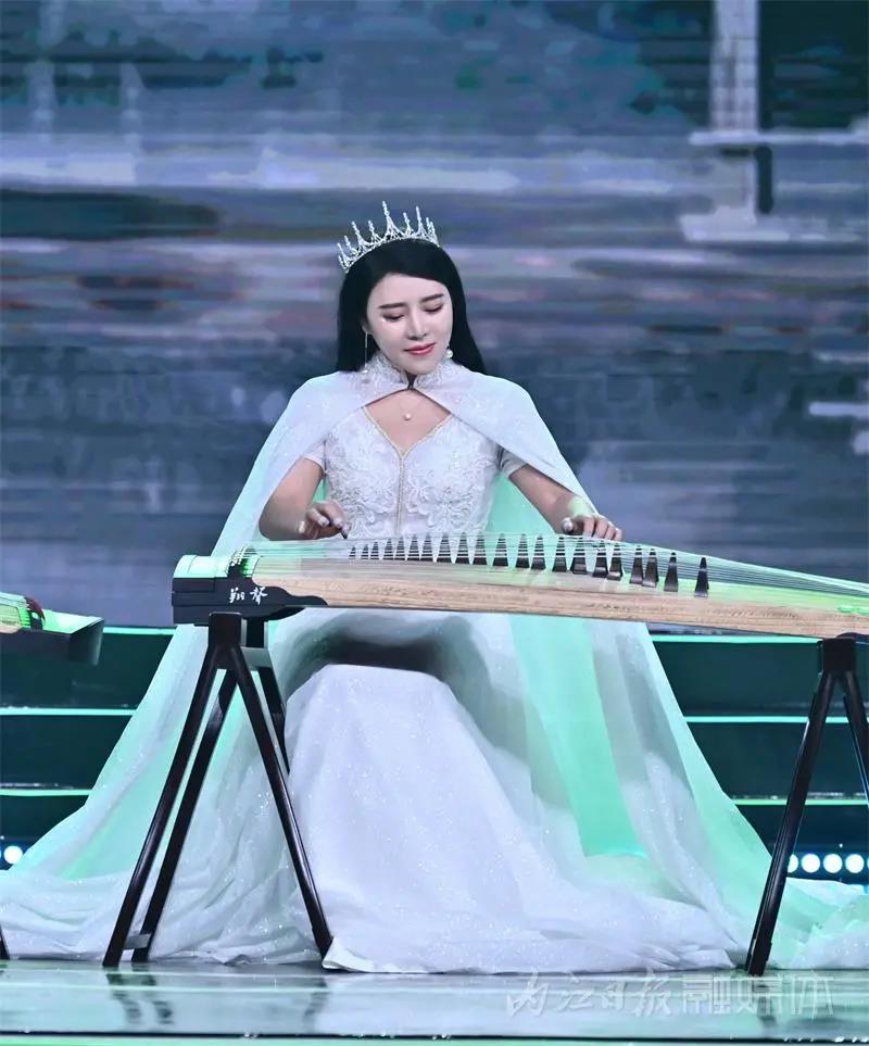 “箏”厲害！內(nèi)江這位甜妹兒登上央視“壓軸”(圖2)