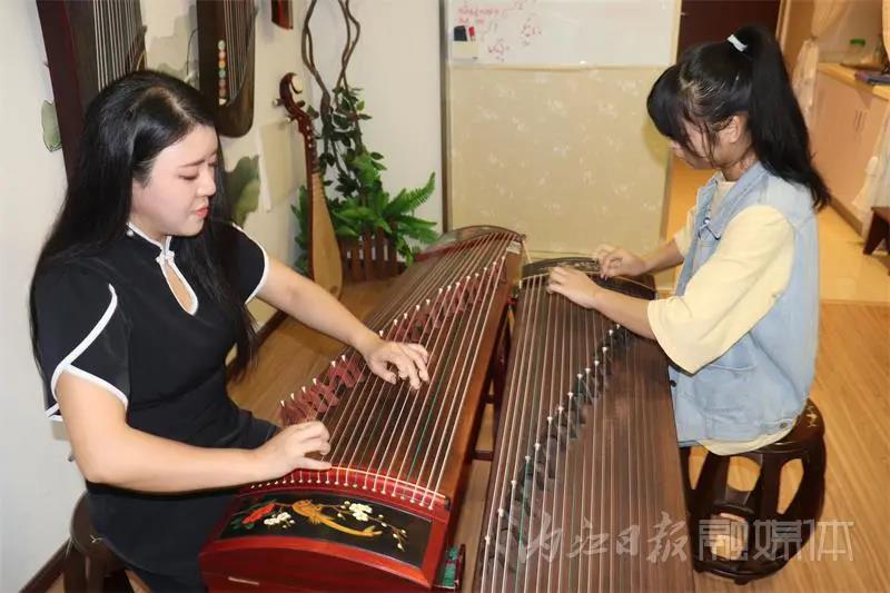 “箏”厲害！內(nèi)江這位甜妹兒登上央視“壓軸”(圖7)