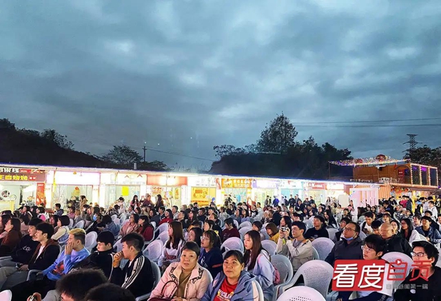快看！自貢新開一個美食廣場(圖5)