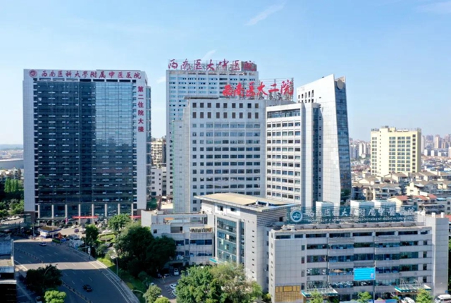 【圍觀】出生時僅2斤，又一“巴掌寶寶”闖關(guān)成功(圖4)
