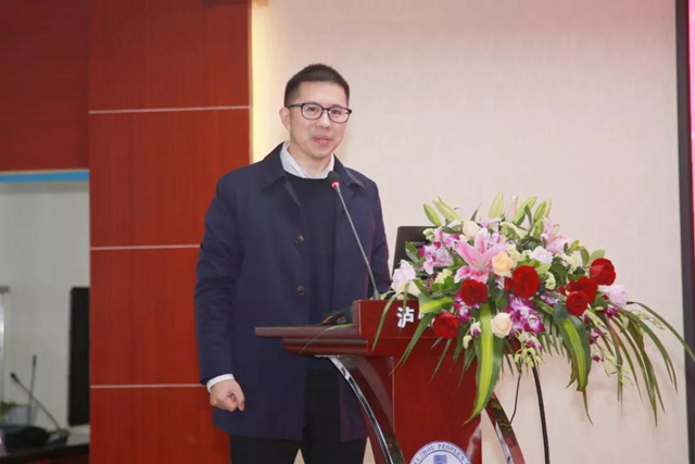 瀘州市人醫(yī)舉辦“醫(yī)院管理能力提升培訓(xùn)班暨醫(yī)聯(lián)體醫(yī)院管理論壇”