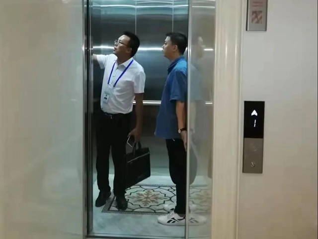 瀘州十歲男孩不敢乘電梯，原因細(xì)思極恐......(圖2)