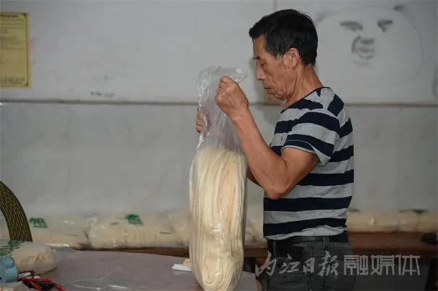 好甜！內(nèi)江有個(gè)“麻糖專業(yè)村”，制作工藝大揭秘(圖13)