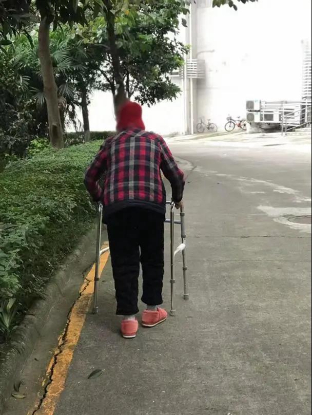 94歲老人一個月內(nèi)摔倒兩次，還好……(圖4)